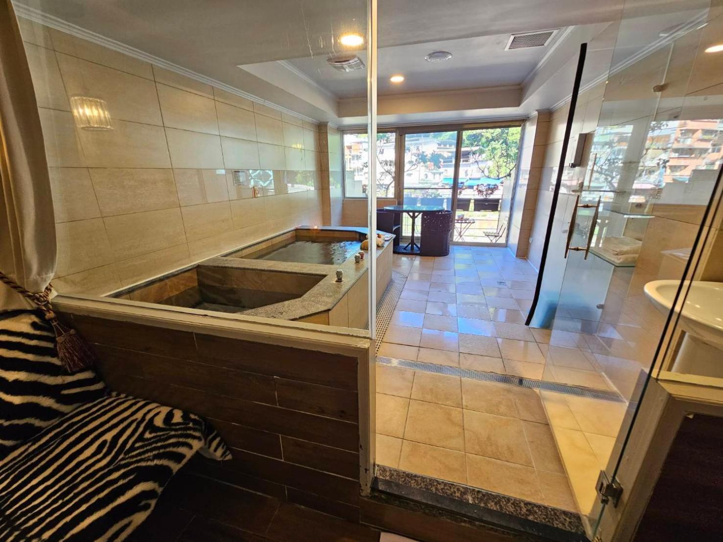Hotel Wulai Shui An Hot Springs Zewnętrze zdjęcie